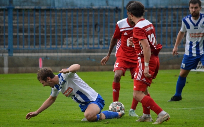 FK Náchod : TJ Dvůr Králové nad Labem 2:2 (1:0)